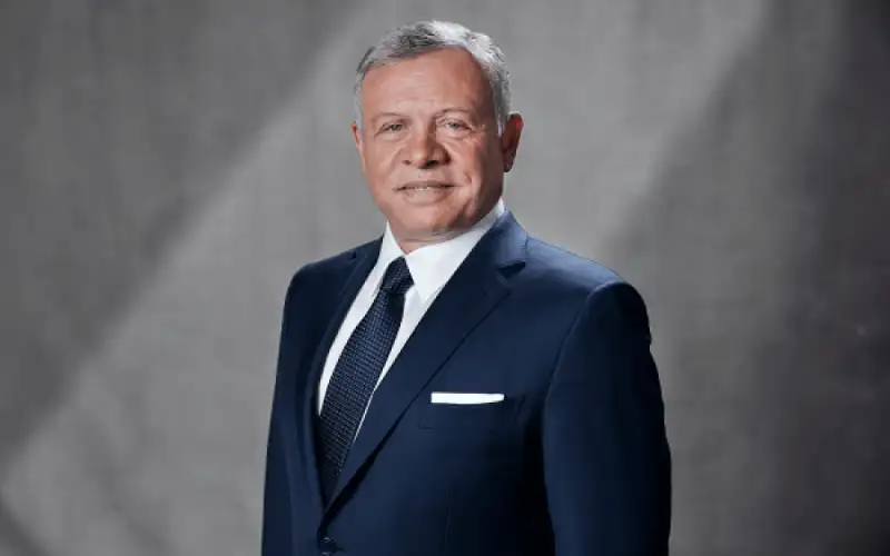 الملك يعزي الرئيس اللبناني بوفاة أفراد