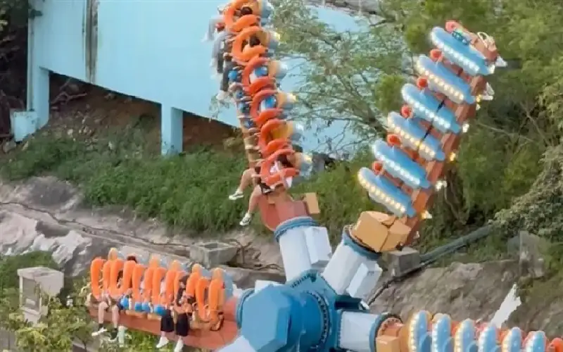 60 دقيقة رعب.. 17 شخصا يعلقون