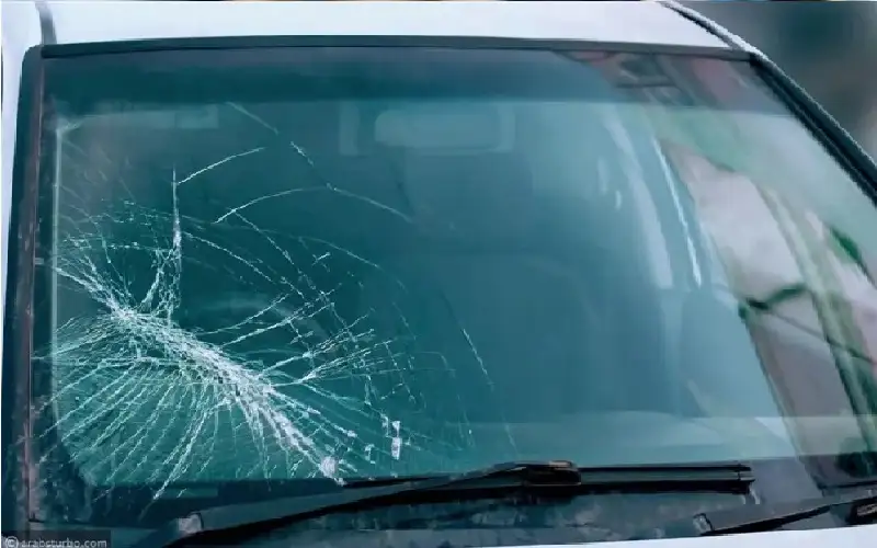 عراقية تنتقم من متحرش بتحطيم سيارته