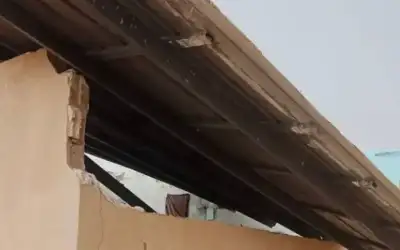 إصابة 3 أشخاص إثر سقوط سقف