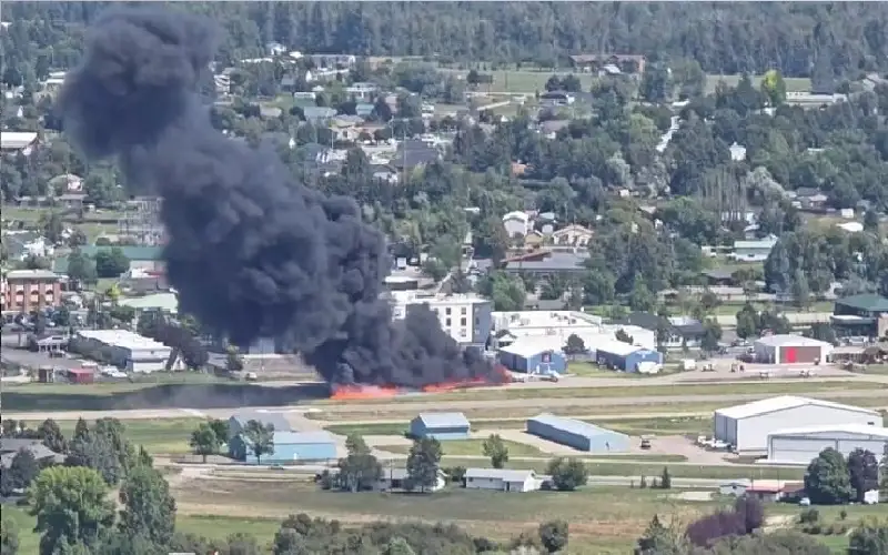 تصادم طائرتين في مونتانا وحريق ضخم