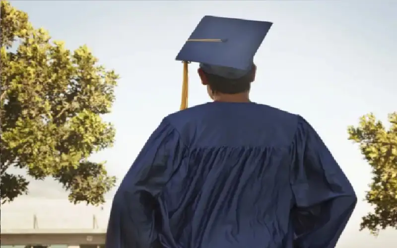 بدء تقديم طلبات الالتحاق بالدبلوم المتوسط