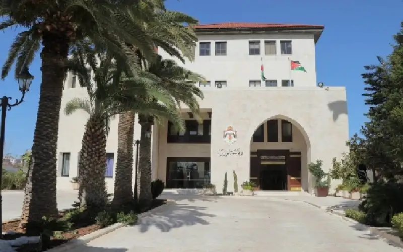 الحكومة تعفي اتحاد الكرة من ضريبة