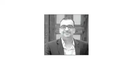 وزير الاتصال الحكومي ينعى الصحفي أبو
