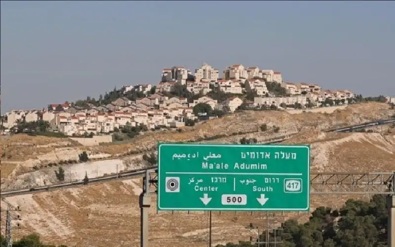 سموتريتش يوافق على مخطط استيطاني يفصل