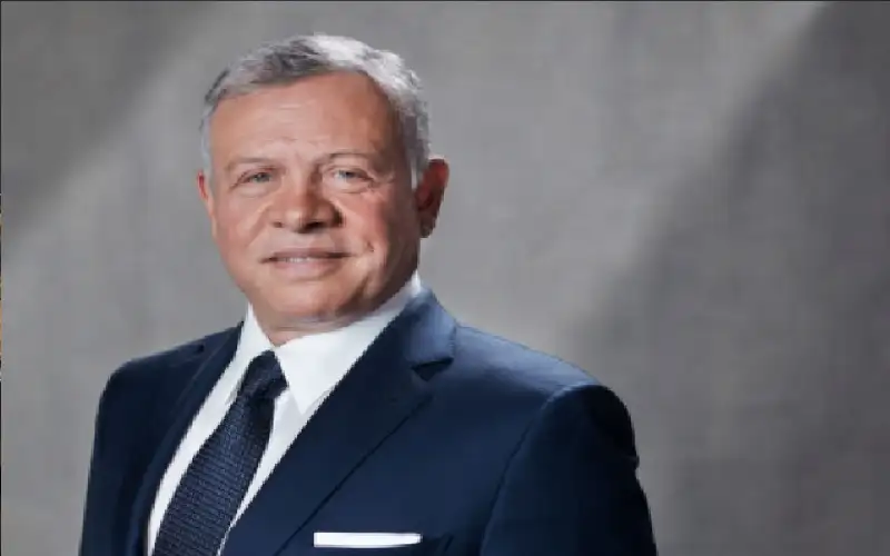 الملك يغادر أرض الوطن في زيارة