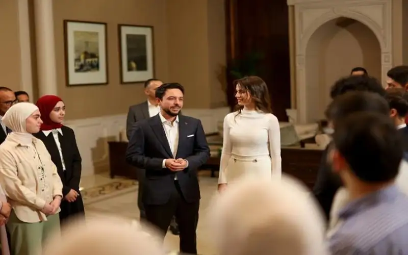 نائب الملك يستقبل أوائل الثانوية العامة