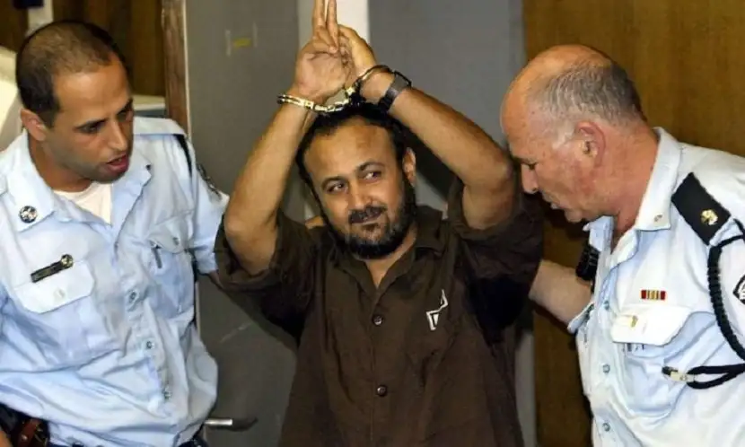 بن غفير يقتحم زنزانة الأسير القيادي