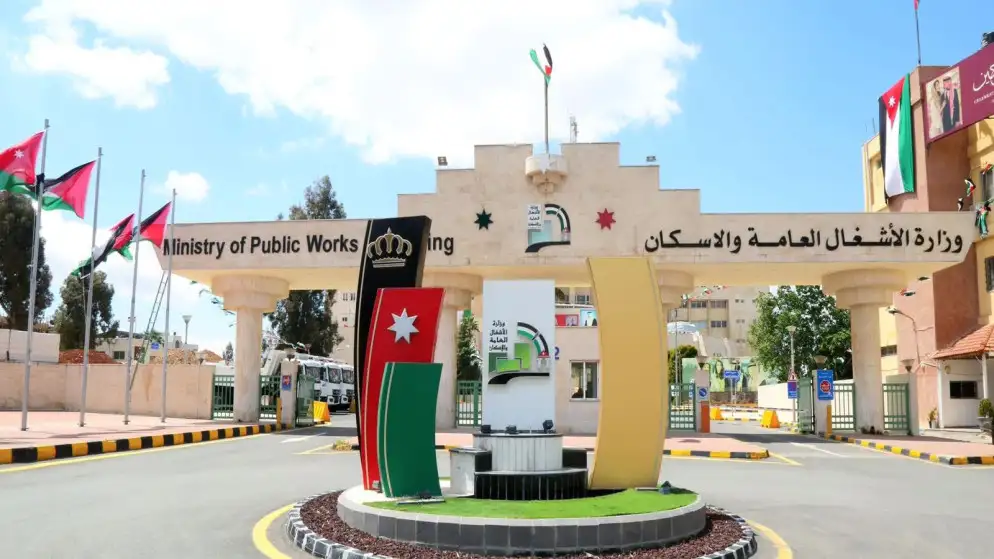 البدء بصيانة شاملة لـ6 طرق رئيسية