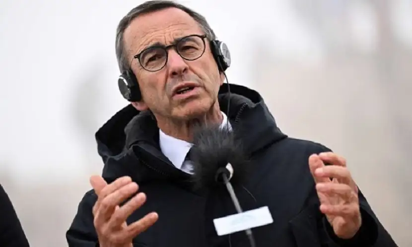 فرنسا: أفراد يحاولون إضرام النار في