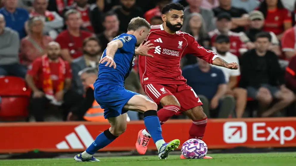 هدفان متأخران من كييزا وصلاح يمنحان