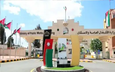 تحويلات جزئية .. بدء صيانة طرق