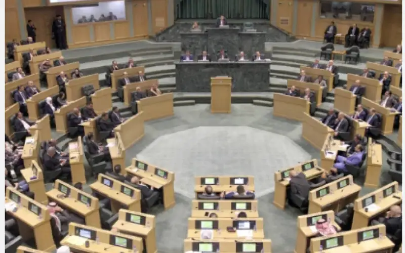 العماوي: الحكومة سحبت مشاريع قوانين لغايات