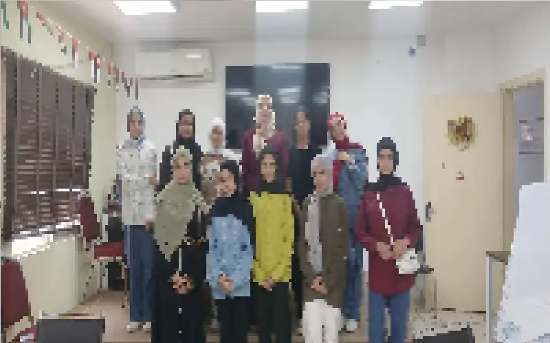 اختتام معسكر كشفي في مركز شابات