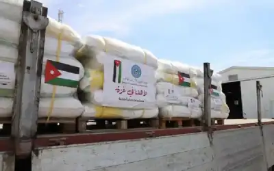 عبور 85 شاحنة مساعدات إلى غزة