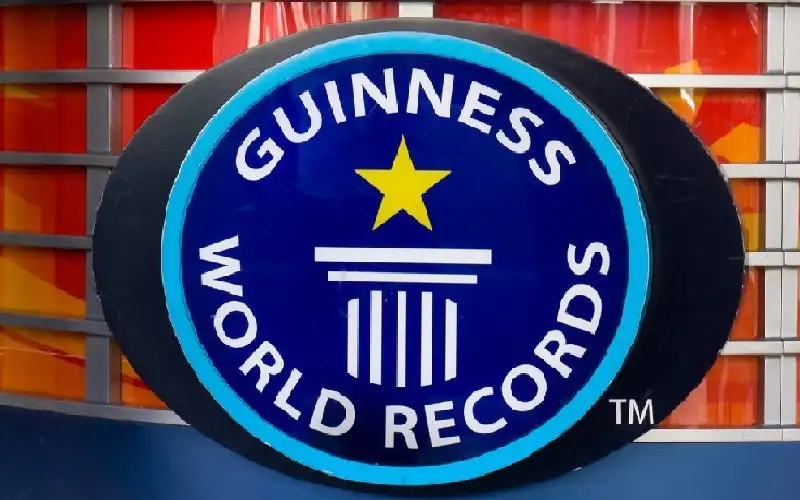 غواص كرواتي يحقق أطول غطسة بلا