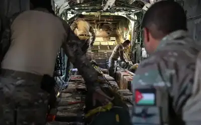 إسقاط نحو 85 طنا من المواد