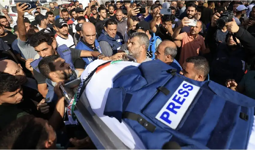 238 صحفيا استشهدوا في غزة منذ