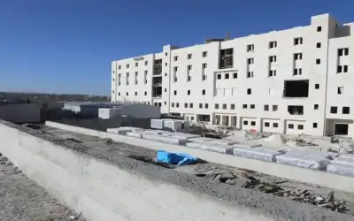 بدء تنفيذ مشروع تأهيل وتعبيد الطرق