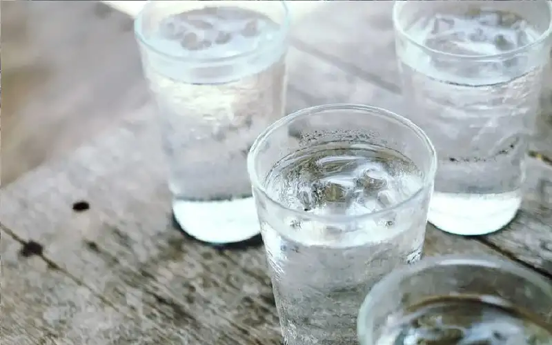 هل يعالج شرب الماء التهابات المسالك