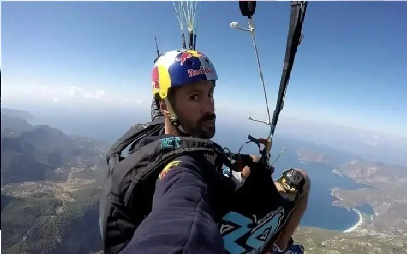 لبنان.. نهاية مأساوية لمحترف الطيران الشراعي