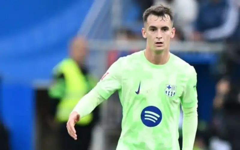 برشلونة يحسم موقفه من رحيل كاسادو