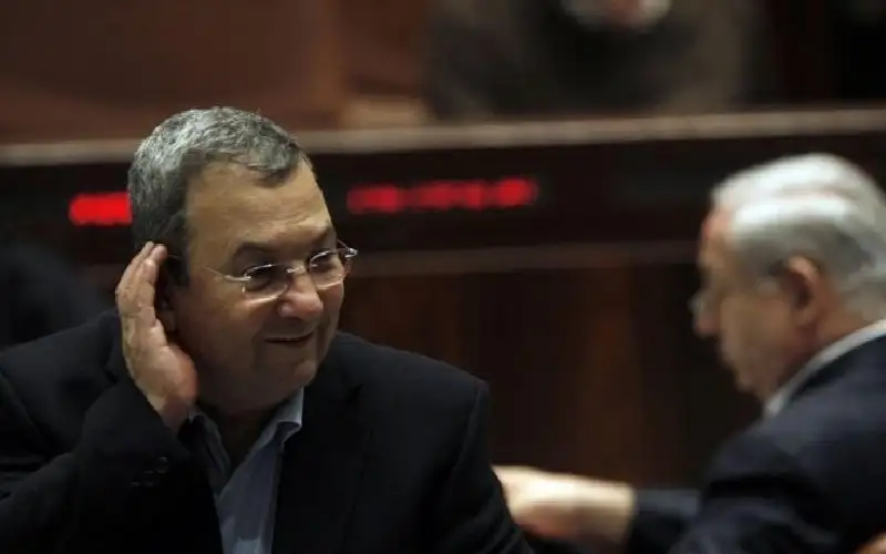 إيهود باراك: نتنياهو يهرب من وصمة