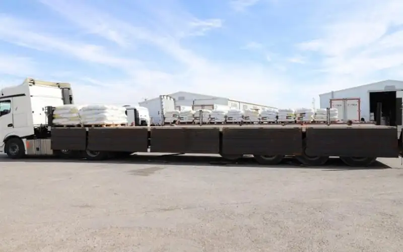 عبور قافلة مساعدات جديدة من الأردن