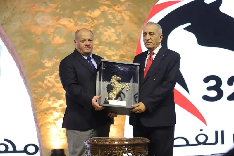 وزير الثقافة يوقد شعلة “مهرجان الفحيص