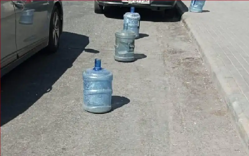 500 دينار غرامة وضع عوائق في