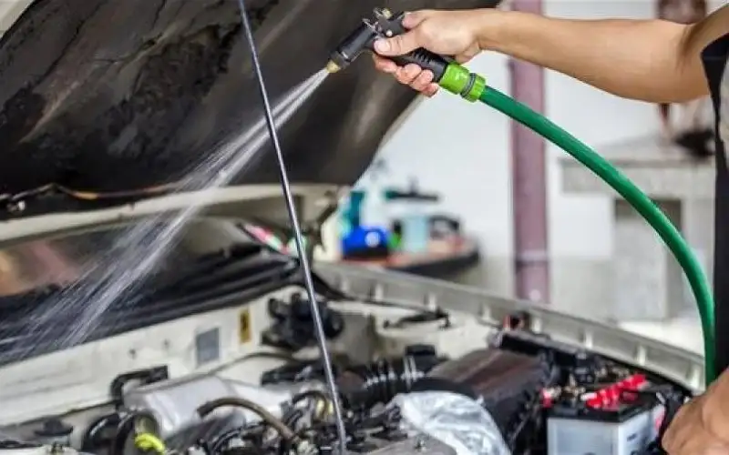 غسل محرك السيارة .. متى يكون