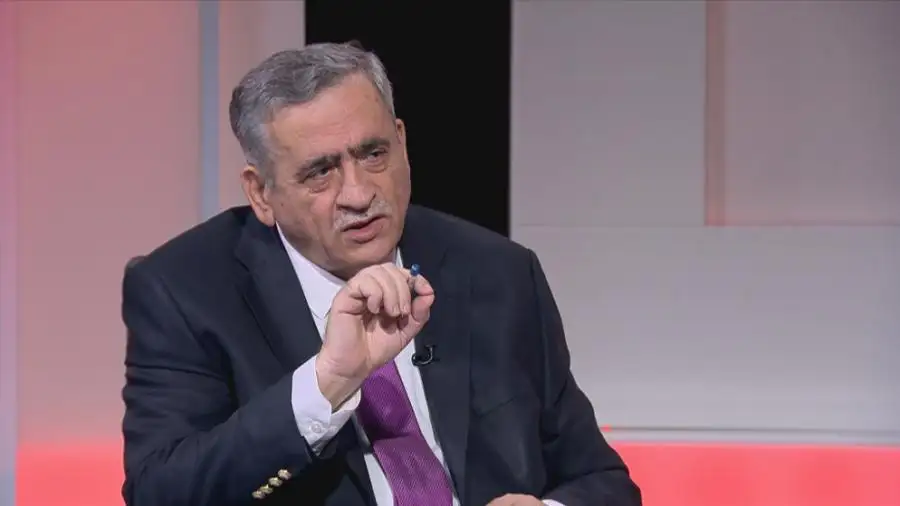 رئيس الجامعة الأردنية ينهي تكليف مساعديه