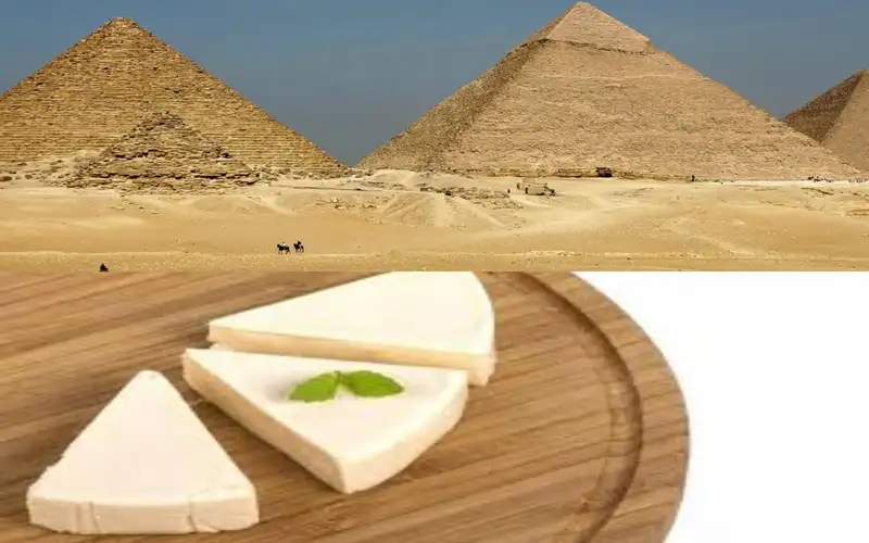 أهرامات وجبنة مثلثات