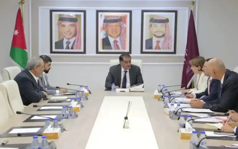 هيئة الخدمة: عقود شراء الخدمات لا