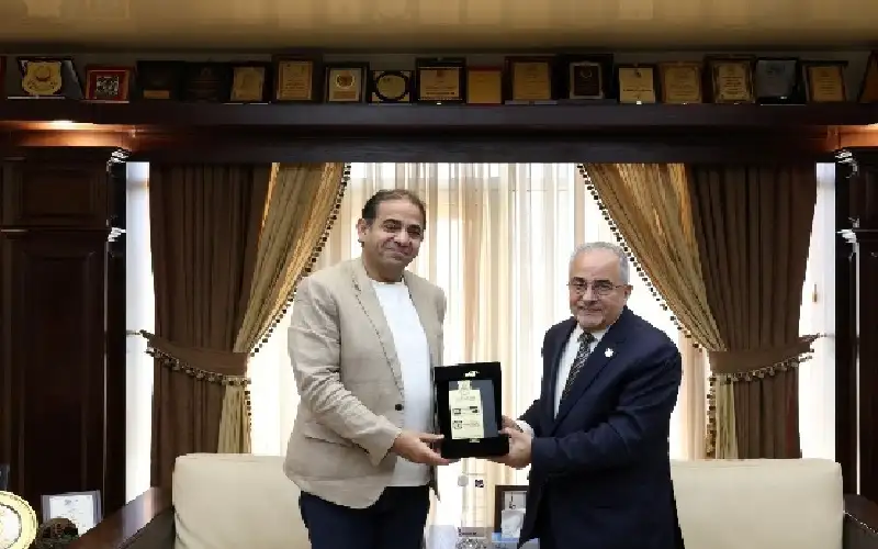 رئيس عمان الأهلية يستقبل وفدا مصريا