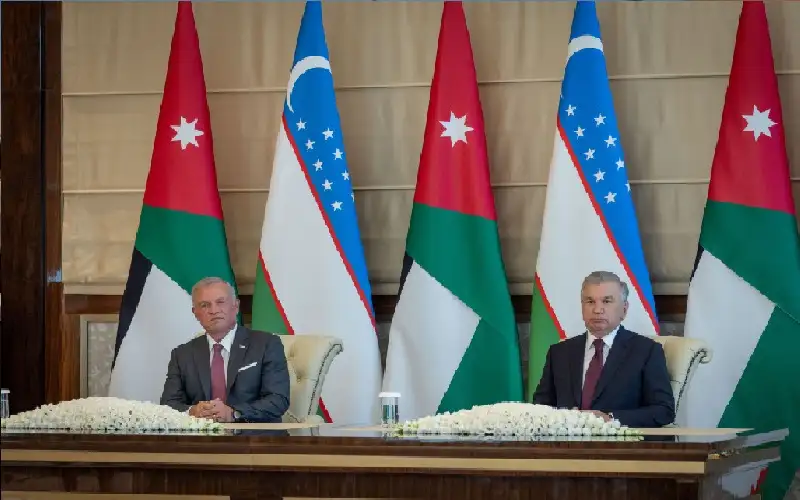 الأردن وأوزبكستان يصدران بيانا مشتركا في