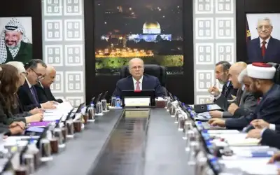 مجلس الوزراء الفلسطيني يحذر من مخطط