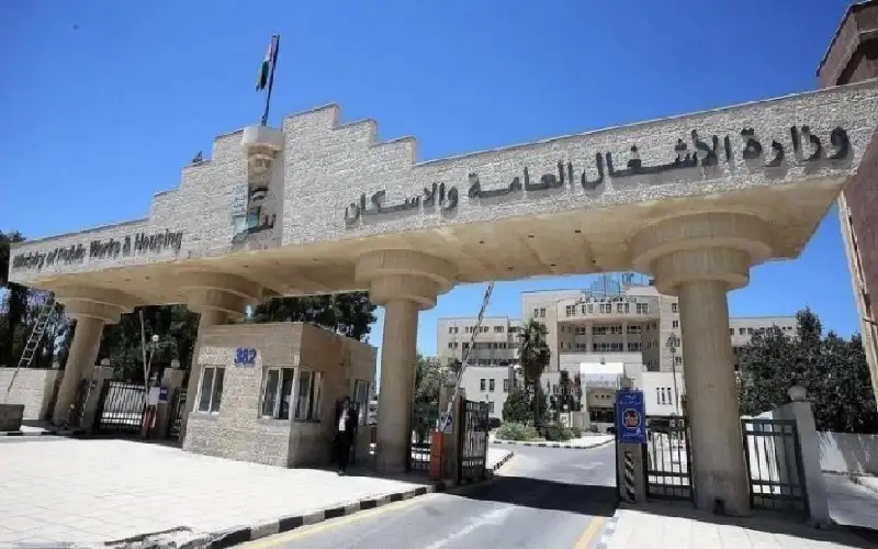 تمهيدا لصيانتها.. الأشغال تمسح 10 آلاف