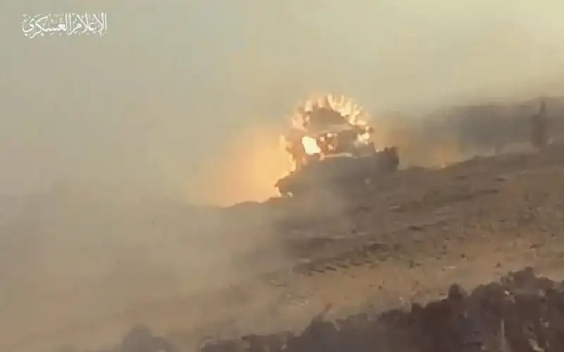 يديعوت أحرونوت: براعة مقاتلي القسام تفاجئ