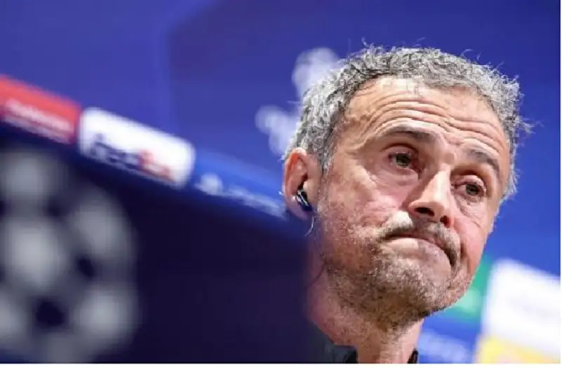 إنريكي يصف شعوره بمواجهة برشلونة في