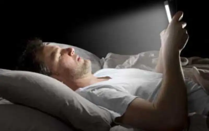 عادة التعفن في السرير تجتاح جيل