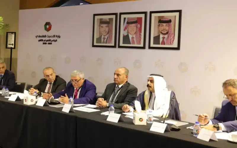 القطامين: 30 مشروعا جديدا لقطاع النقل