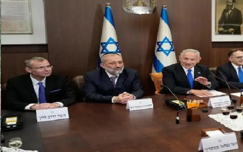 إثر الاغتيالات في صنعاء .. حكومة