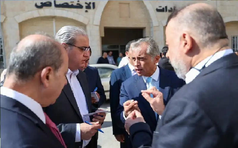 رئيس الوزراء يوجه بإنشاء مبنى جديد