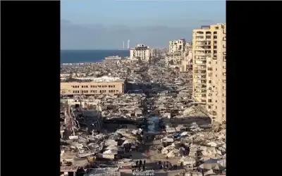 العدو من أمامهم والبحر من خلفهم..