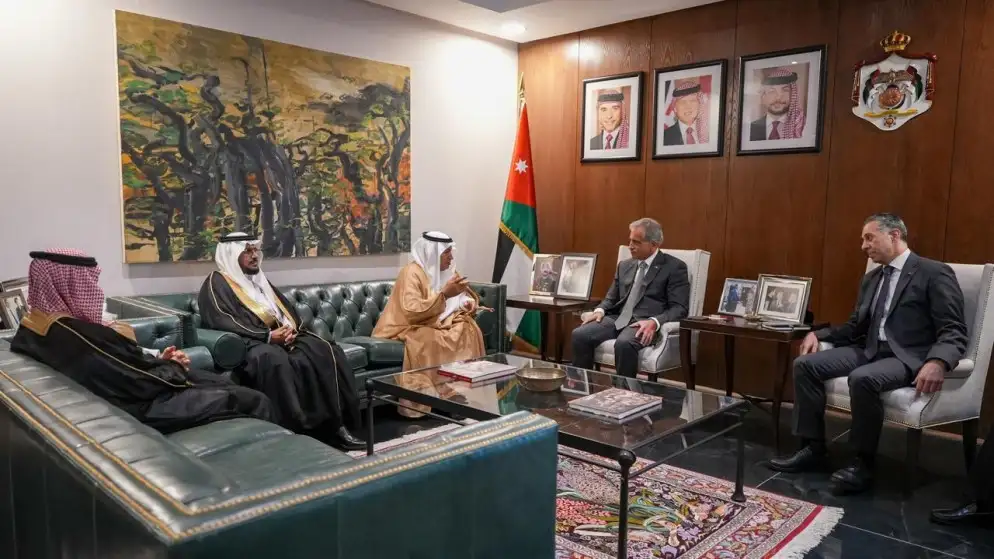 حسان يؤكد أهمية تعزيز الشراكة بين