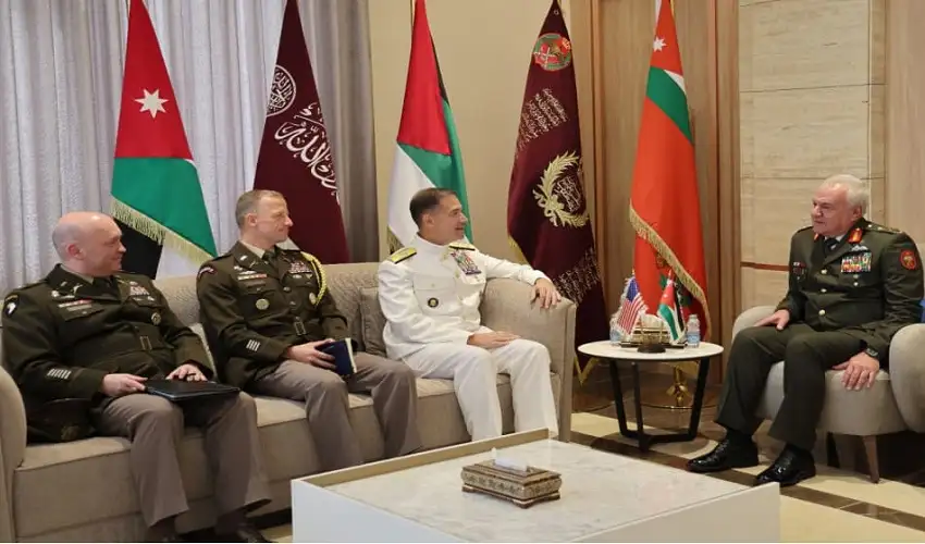 رئيس هيئة الأركان يستقبل قائد القوات