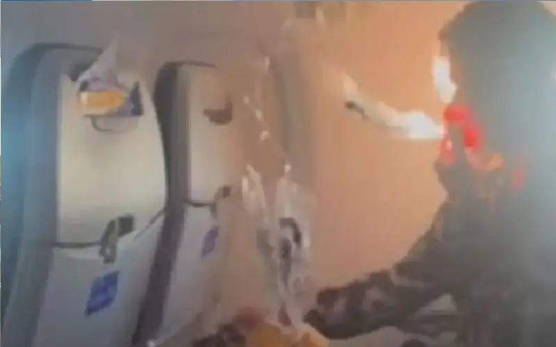 في أقل من دقيقة.. طائرة أمريكية