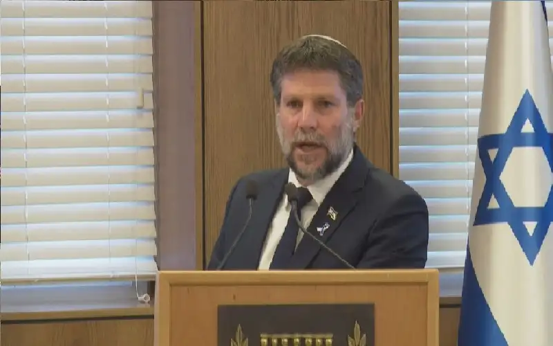 وزير المالية الإسرائيلي مهددا بتدمير السلطة