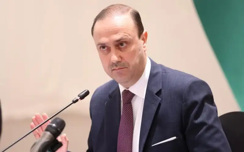 الحكومة: إعطاء الشعب الفلسطيني حقوقه سيجلب